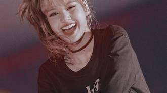 Wallpaper by ~Lalisa Manoban~