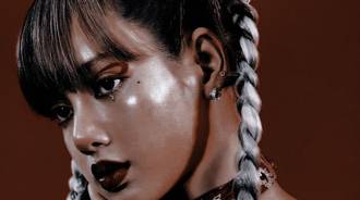 Wallpaper by ~Lalisa Manoban~