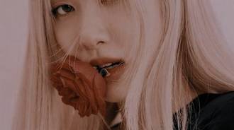 Wallpaper by . ⋅ ˚̣- : ✧ Roseanne Park ⋅ ˚̣- : ✧