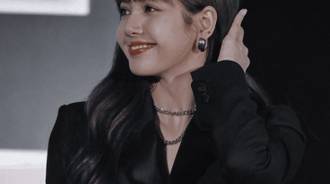 Wallpaper by ~Lalisa Manoban~