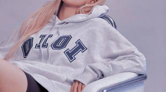 Wallpaper by . ⋅ ˚̣- : ✧ Roseanne Park ⋅ ˚̣- : ✧