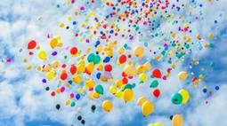 helium balloon wallpaper