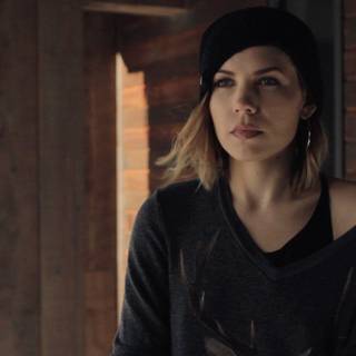 Skylar grey wallpaper