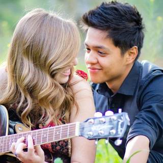 Romantic couple wallpaper