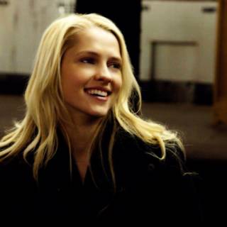 Teresa Palmer wallpaper