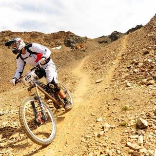 Downhill mountain bike wallpaper