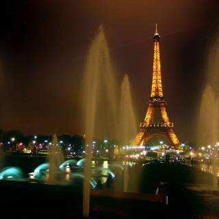 Eiffel Tower at night wallpaper