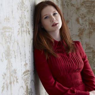 Bonnie Wright wallpaper