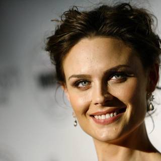 Emily deschanel wallpaper