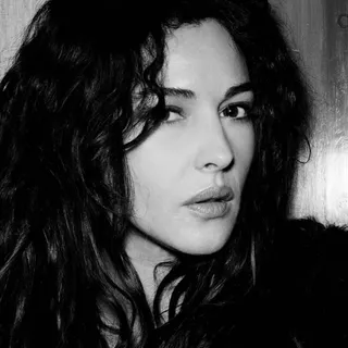 Monica Bellucci HD wallpaper