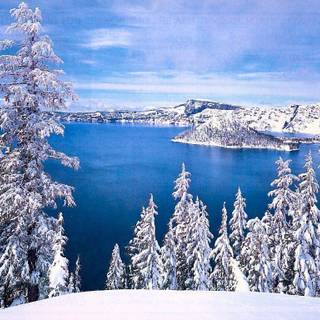 Crater lake wallpaper
