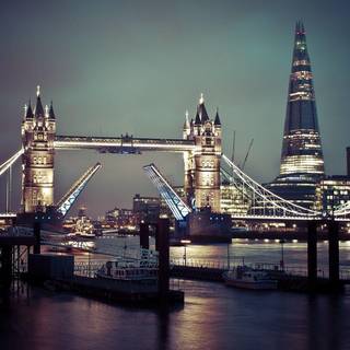 London Bridge wallpaper