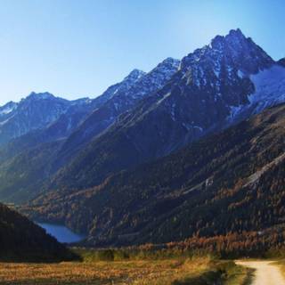 Mountain range wallpaper