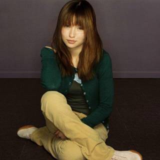 Emily Browning wallpaper