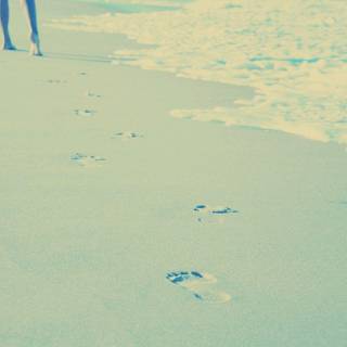 Footprints in the sand wallpaper