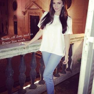 Rosie Roff wallpaper