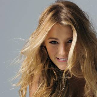 Blake Lively wallpaper