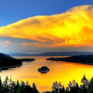 Crater lake wallpaper