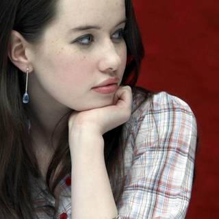 Anna Popplewell wallpaper