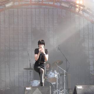 Crystal Castles wallpaper