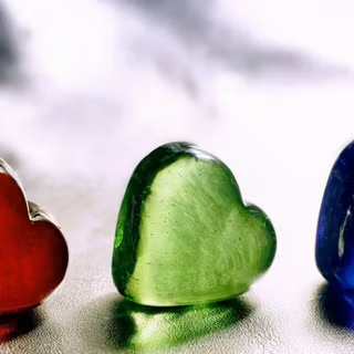 Colorful hearts wallpaper