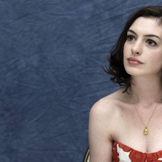 Anne Hathaway wallpaper