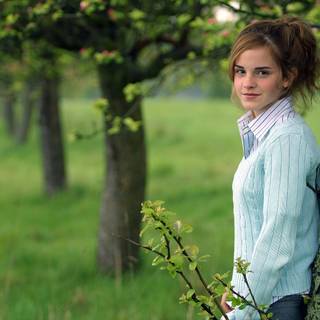 Emma Watson HD wallpaper