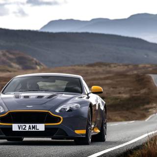 Aston martin vanquish 2017 wallpaper