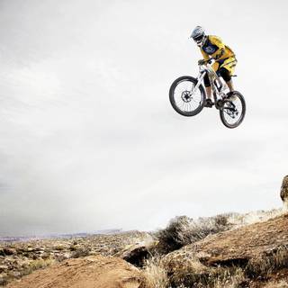 Dangerous bike stunt in 2017 HD wallpaper