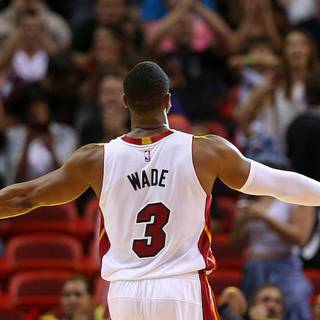 Dwyane Wade 2017 wallpaper