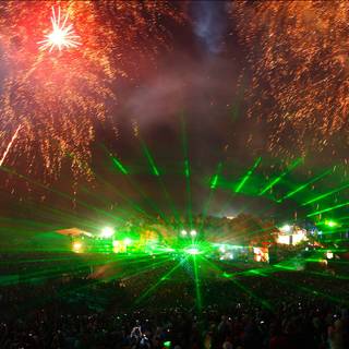 Tomorrowland 2017 laser show HD wallpaper