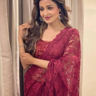 Chhavi Pandey wallpaper