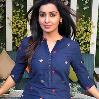 Chhavi Pandey wallpaper