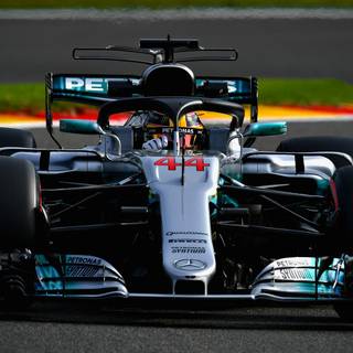 F1 Hamilton 4k desktop wallpaper