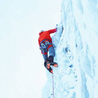 Mountain climber wallpaper