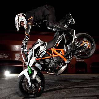 KTM 690 Duke wallpaper