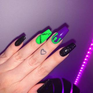 Nails Halloween wallpaper