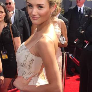 Hunter King wallpaper