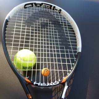Tennis racket wallpaper