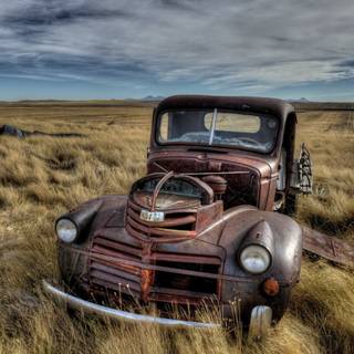 Vintage truck wallpaper