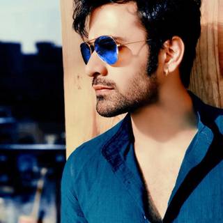 Pearl V Puri phone wallpaper