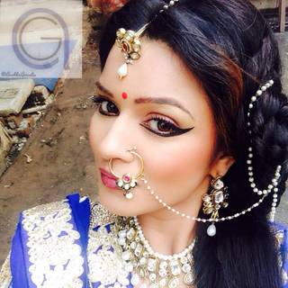 Aashka Goradia wallpaper