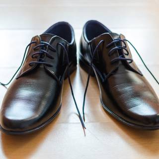 Formal shoes wallpaper