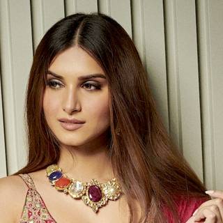 Tara Sutaria computer wallpaper