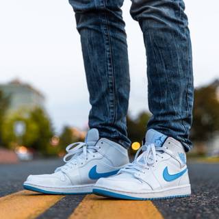 Light blue shoes wallpaper