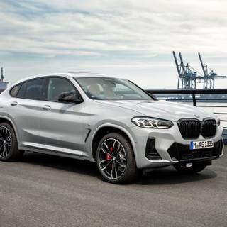BMW X4 2021 wallpaper