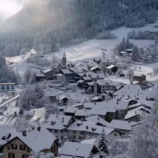 Winter mountain town wallpaper
