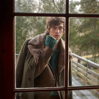 Lorenzo Zurzolo wallpaper