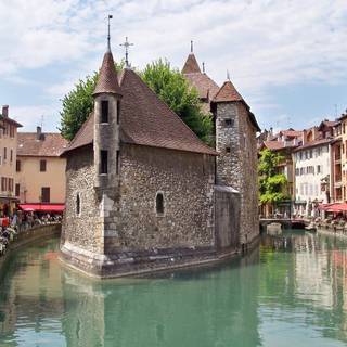 Annecy wallpaper