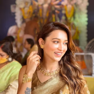 Mimi Chakraborty phone wallpaper